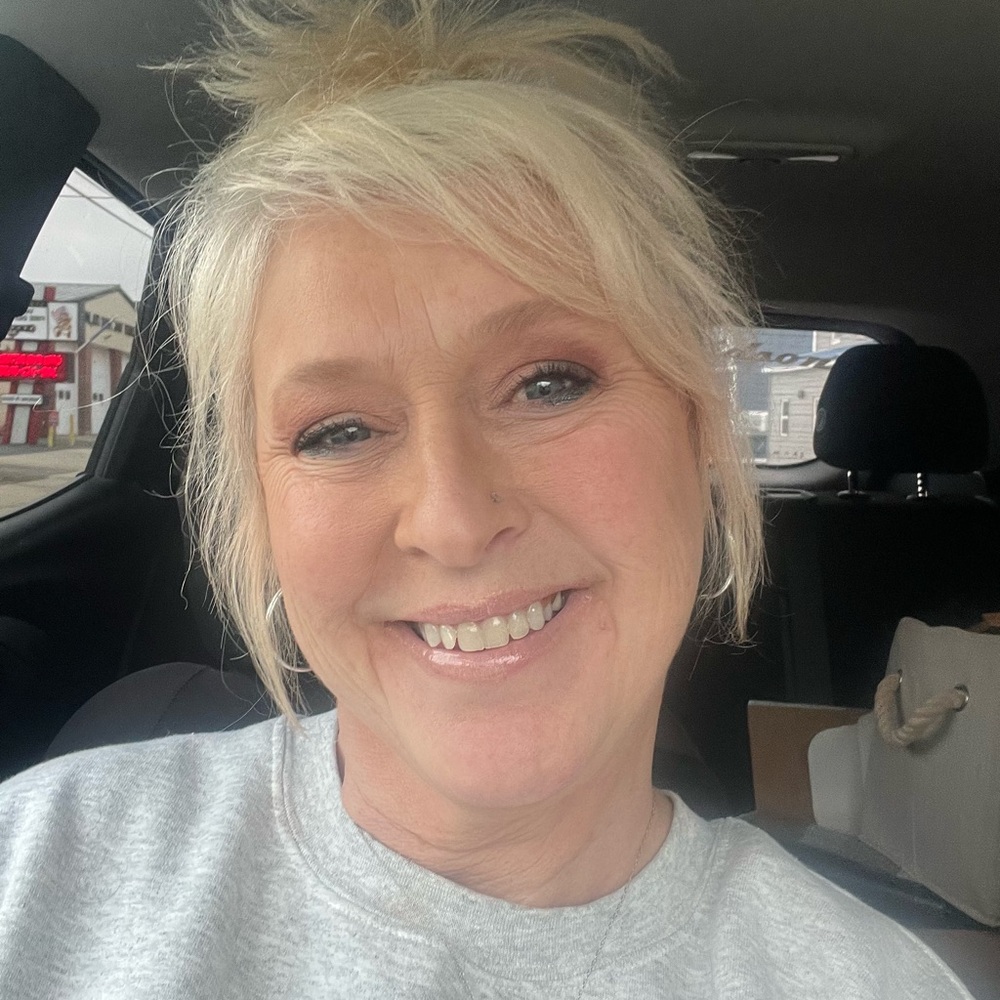 Meet your Posher, Peach